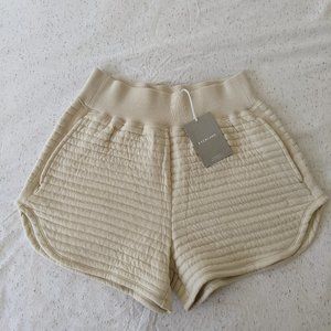 NWT Everlane Quilted Short - Size M